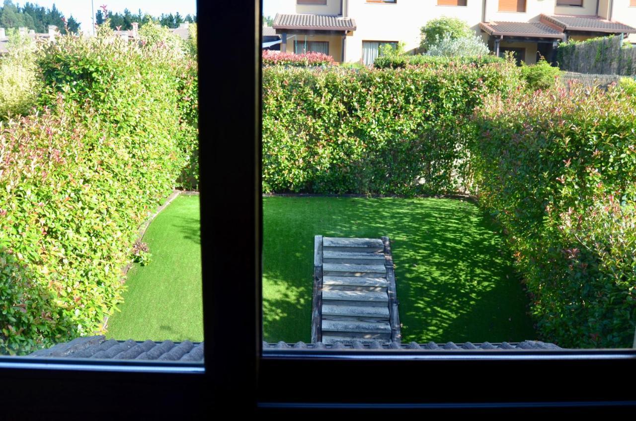 Precioso Adosado En Urbanizacion Con Campo De Golf Villa Mino Bagian luar foto